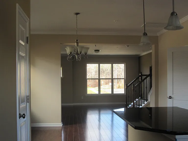 304 E Winmore Ave — Photo 3