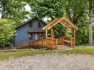 8665 White Oak Dr, Rogers, AR 72756