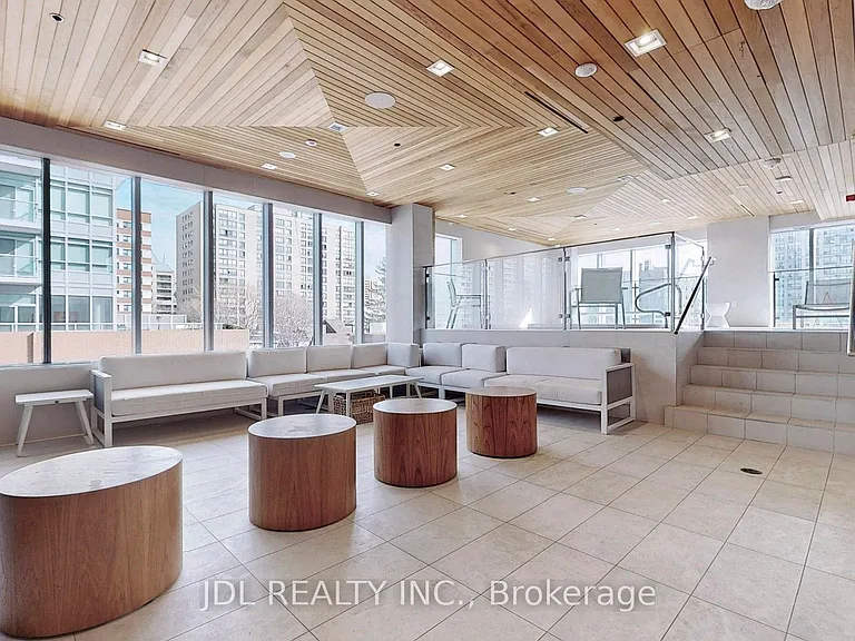 89 McGill St #2404 — Photo 22