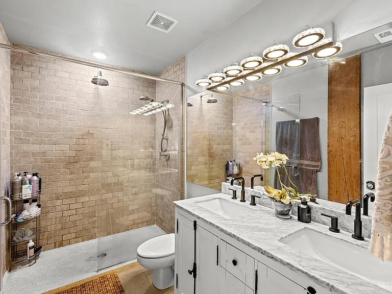 616 W Fulton St #217 — Photo 12