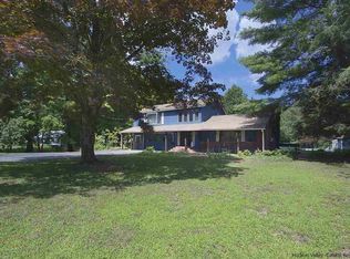 8 Jansen Rd, Stone Ridge, NY 12484