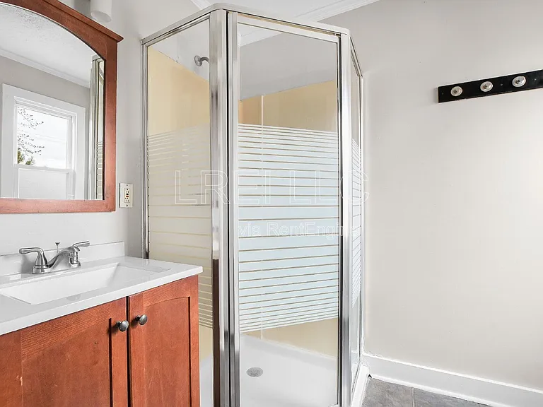 1014 Goss Ave — Photo 11