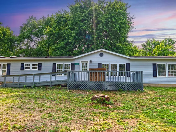 1215 Danville Ave, Crawfordsville, IN 47933