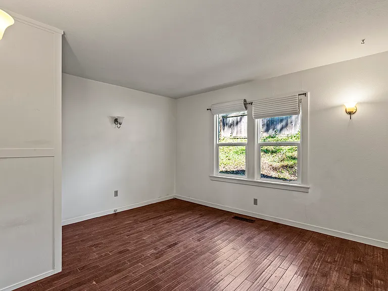 11 Lukens Pl — Photo 16