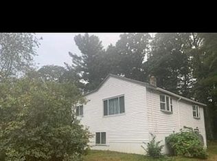 8 Harbor Rd, Norton, MA 02766