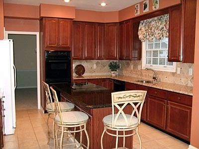 4th image of 9703 Amberwood Ct