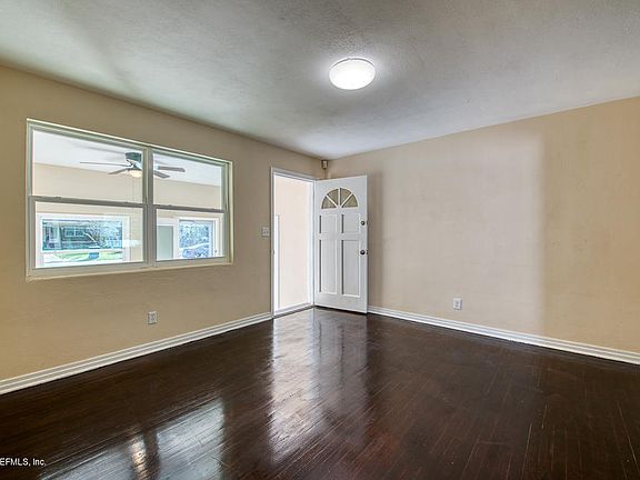5th image of 2732 Charbray Dr