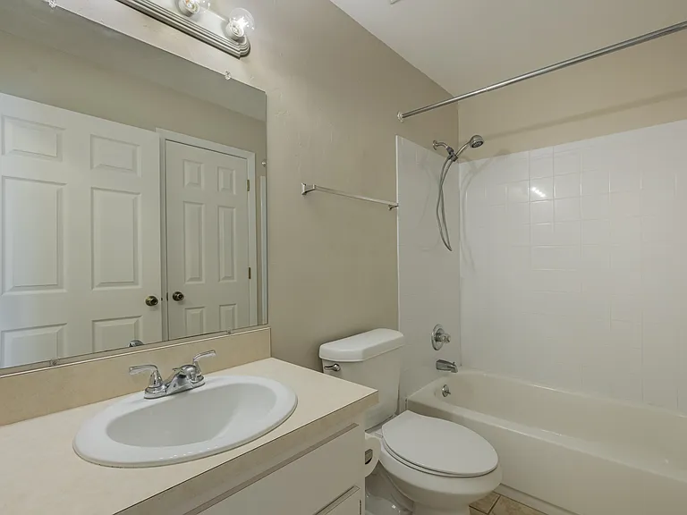 6365 NW 109th Pl — Photo 16