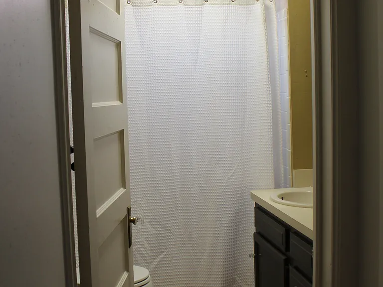 1008 Westover Ave #301A — Photo 17