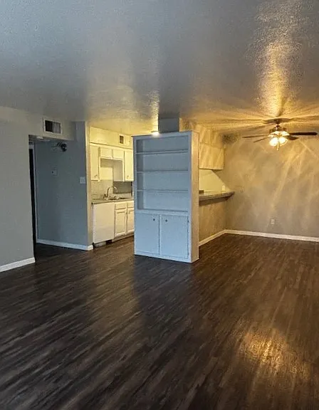 4014 Holly Rd #2 — Photo 1