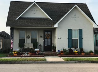 212 Sugar Ridge Ln, Youngsville, LA 70592