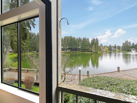 4th image of 13954 NE 60th Way APT 108
