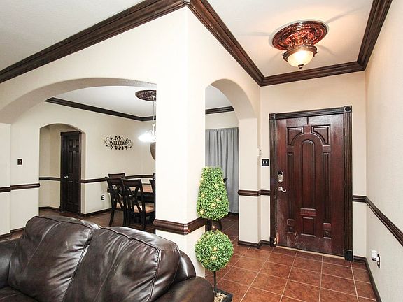 3rd image of 327 Kahlo Loop