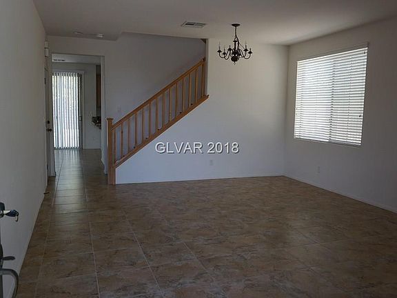 3rd image of 10543 Peach Creek St