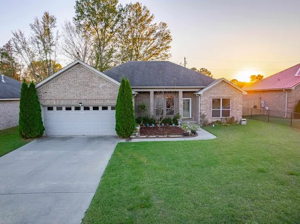 1213 Mesquite Trl, Jacksonville, AR 72076
