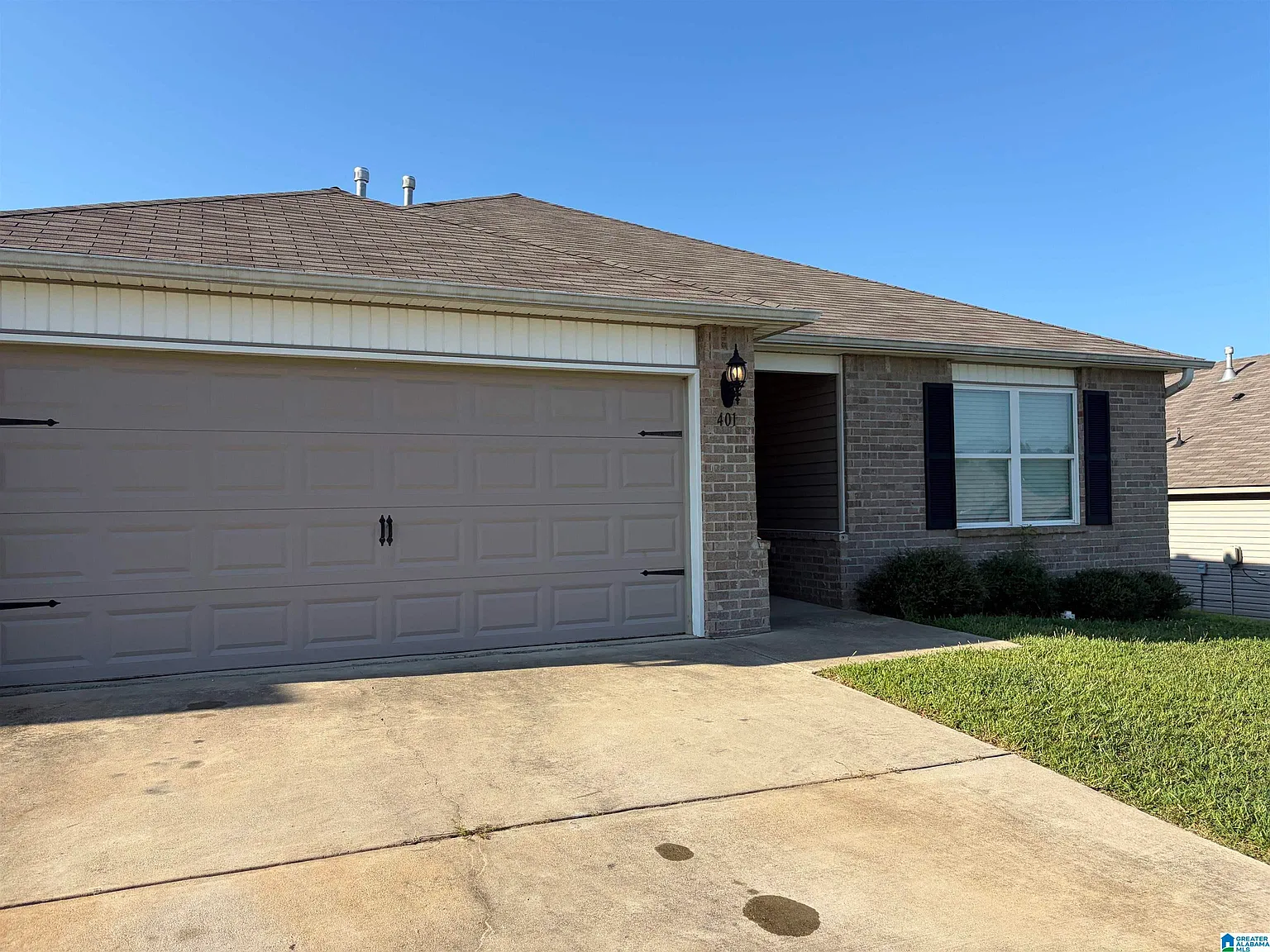 3 bed, 2.0 bath, $1,575 — Photo 2