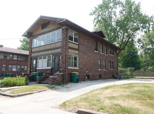 338-344 W North St, Galesburg, IL 61401