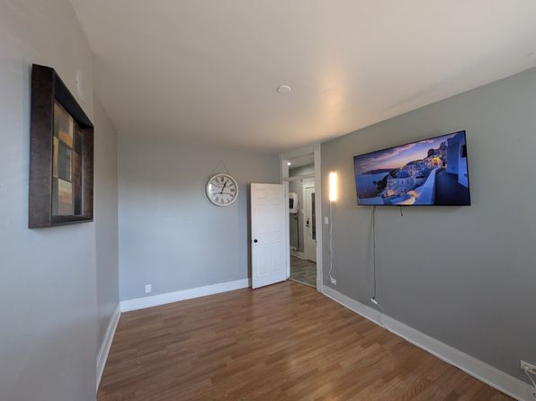 11307 S Langley Ave #2