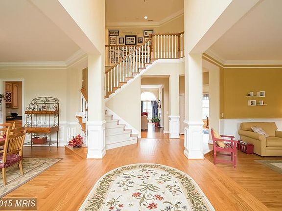 Two story entryway