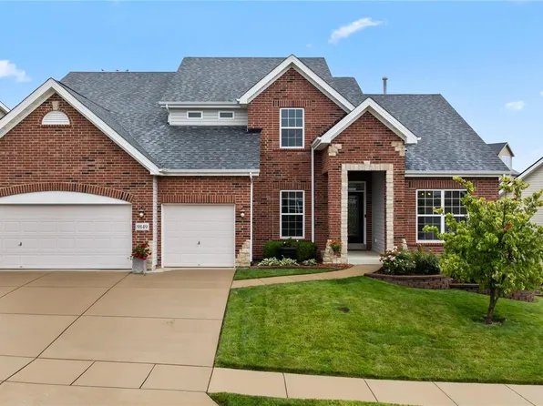 9849 Richmond Cavalry Dr, Saint Louis, MO 63123
