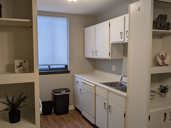 4th image of 366 Elton Hills Dr NW APT 15
