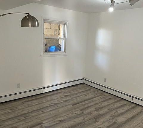 4th image of 72 Edgewood Ave #G