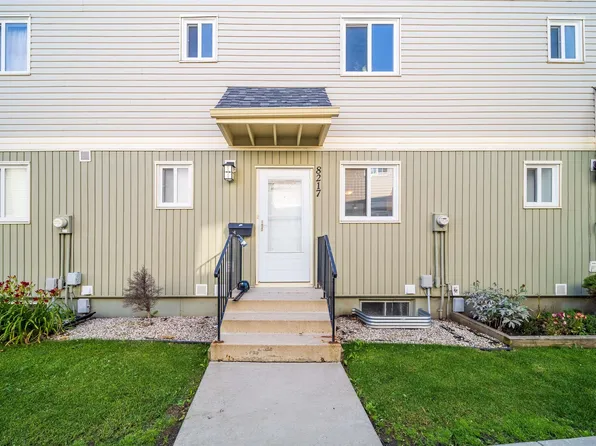 8217 182nd St NW, Edmonton, AB T5T 1L2