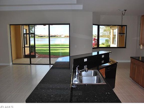 4th image of 10170 Avalon Lake Cir