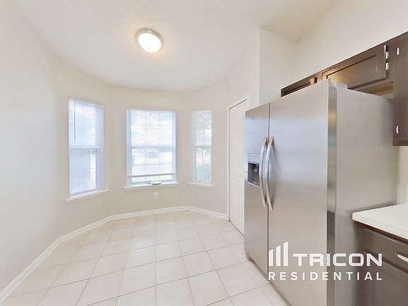 5th image of 2169 Khaki Ct