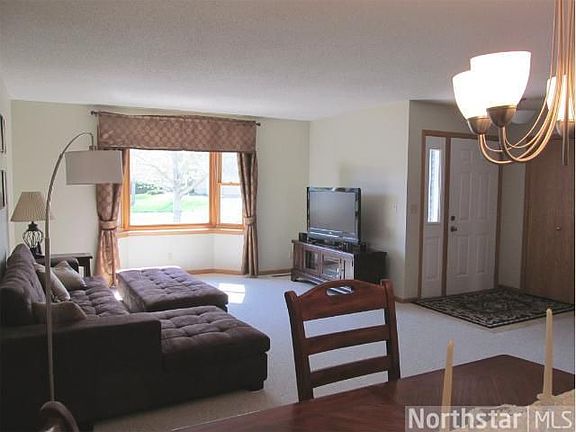 2nd image of 5893 Bayberry Dr