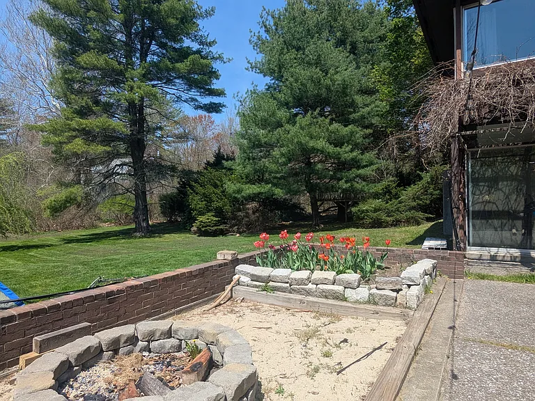 470 South St — Photo 14