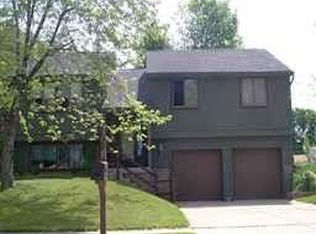 9313 N Thornwood Dr, Indianapolis, IN 46250