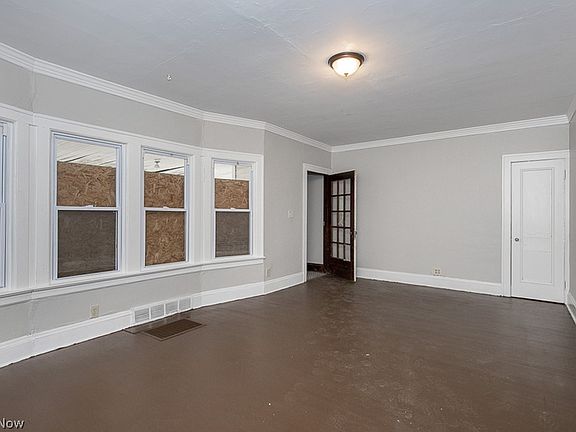 5th image of 3697 E 146th St