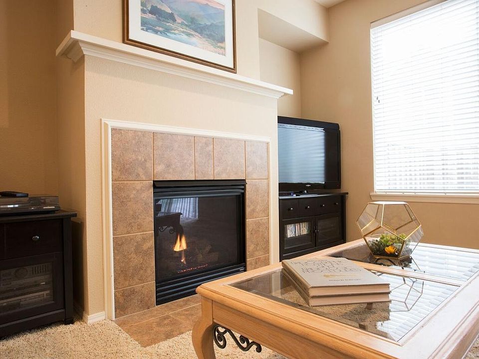 Living Room with gas fire place