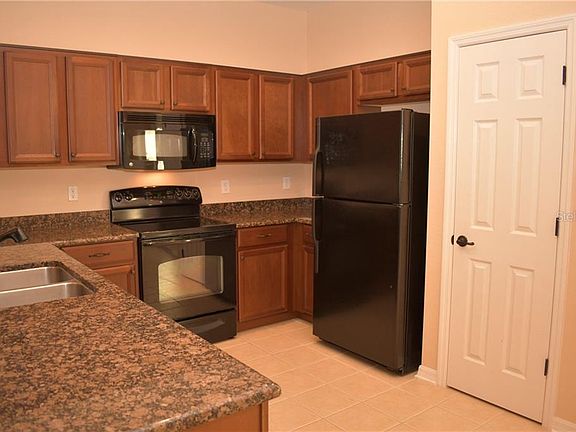 4th image of 12635 Weston Dr