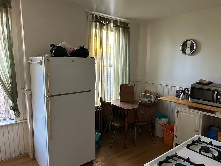 7 Glen Ave #6 — Photo 8
