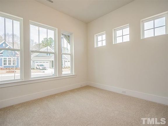 3rd image of 675 Warm Wind Dr
