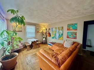 42 Greenway Dr, Bristol, RI 02809