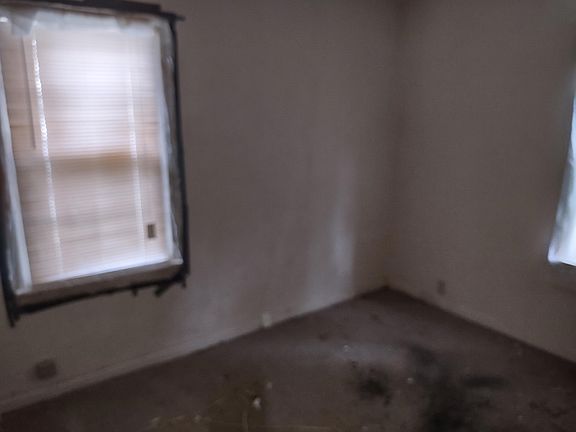2nd image of 1995 Baldwin Dr