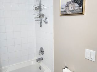 2076 SW Country Hills Cir NW, Calgary, AB T3K4Z2
