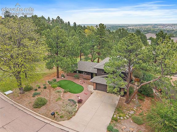 2nd image of 220 Raven Hills Rd