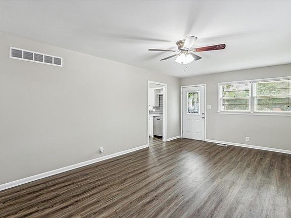 3rd image of 1523 Landon St
