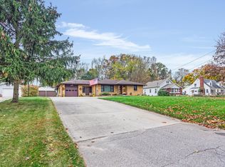 1614 Richmond St NW, Grand Rapids, MI 49504