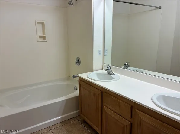 43 Agate Ave #405, Las Vegas, NV 89123