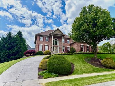 300 Pine Valley Dr, Bridgeville, PA, 15017