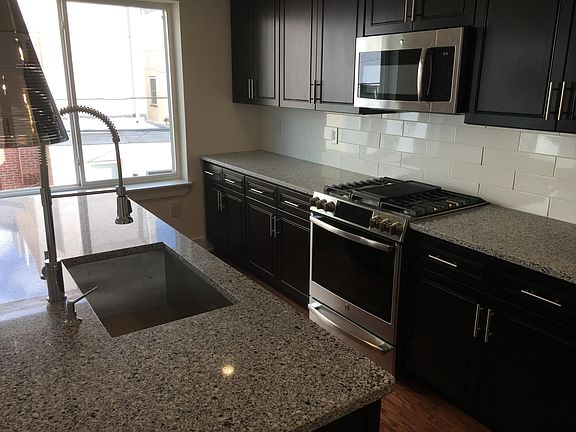 2nd image of 1213 N Randolph St #5