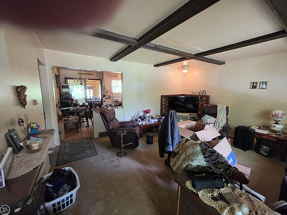 4th image of 265 Old Trail Dr