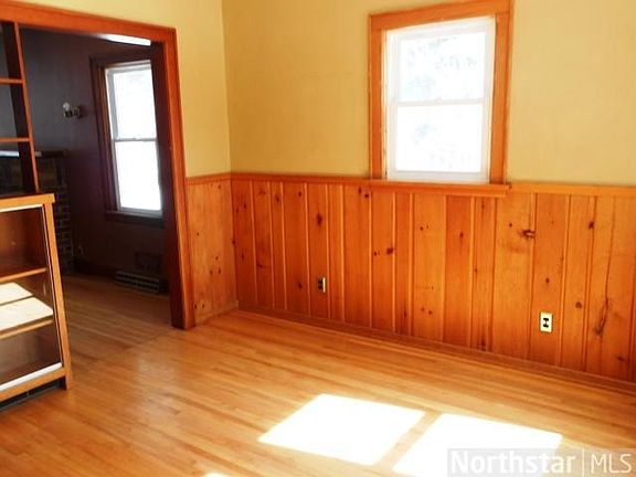3rd image of 1861 Kenwood Dr W