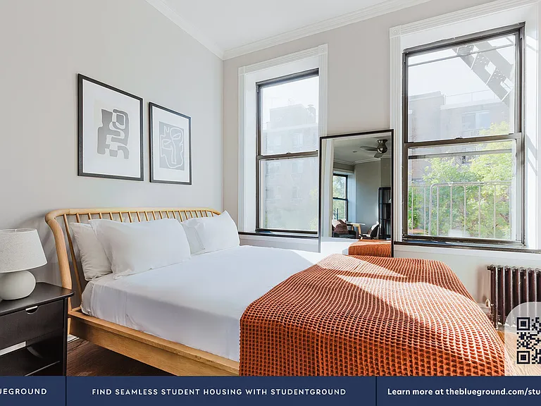 309 E 8th St #C3 — Photo 11