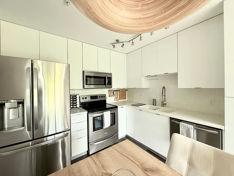 604 N Bluff Dr #115 — Photo 13